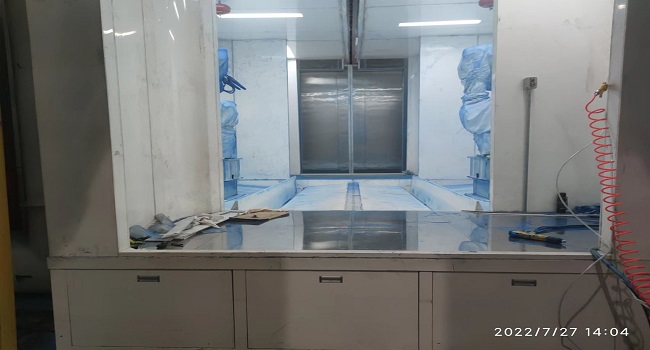 喷粉房人工补漆台